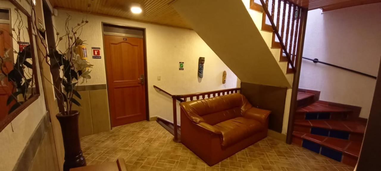 Hoteles Bogota Inn Colonial Kültér fotó