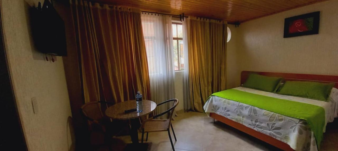 Hoteles Bogota Inn Colonial Kültér fotó
